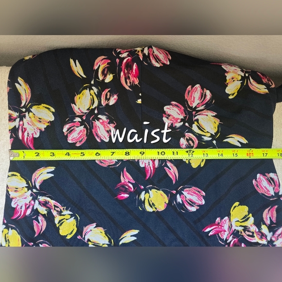 Banana Republic Floral Black Dress Size 12 Casual Feminine Classic - Picture 8 of 11